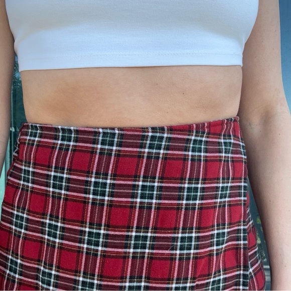 Hollister Red Plaid Faux Wrap Mini Skirt M - Picture 6 of 7
